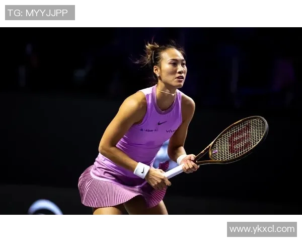 重庆网球队在总决赛积分榜上以100分稳居第一名展现强劲实力 重庆网球队在总决赛积分榜上以100分稳居第一名展现强劲实力